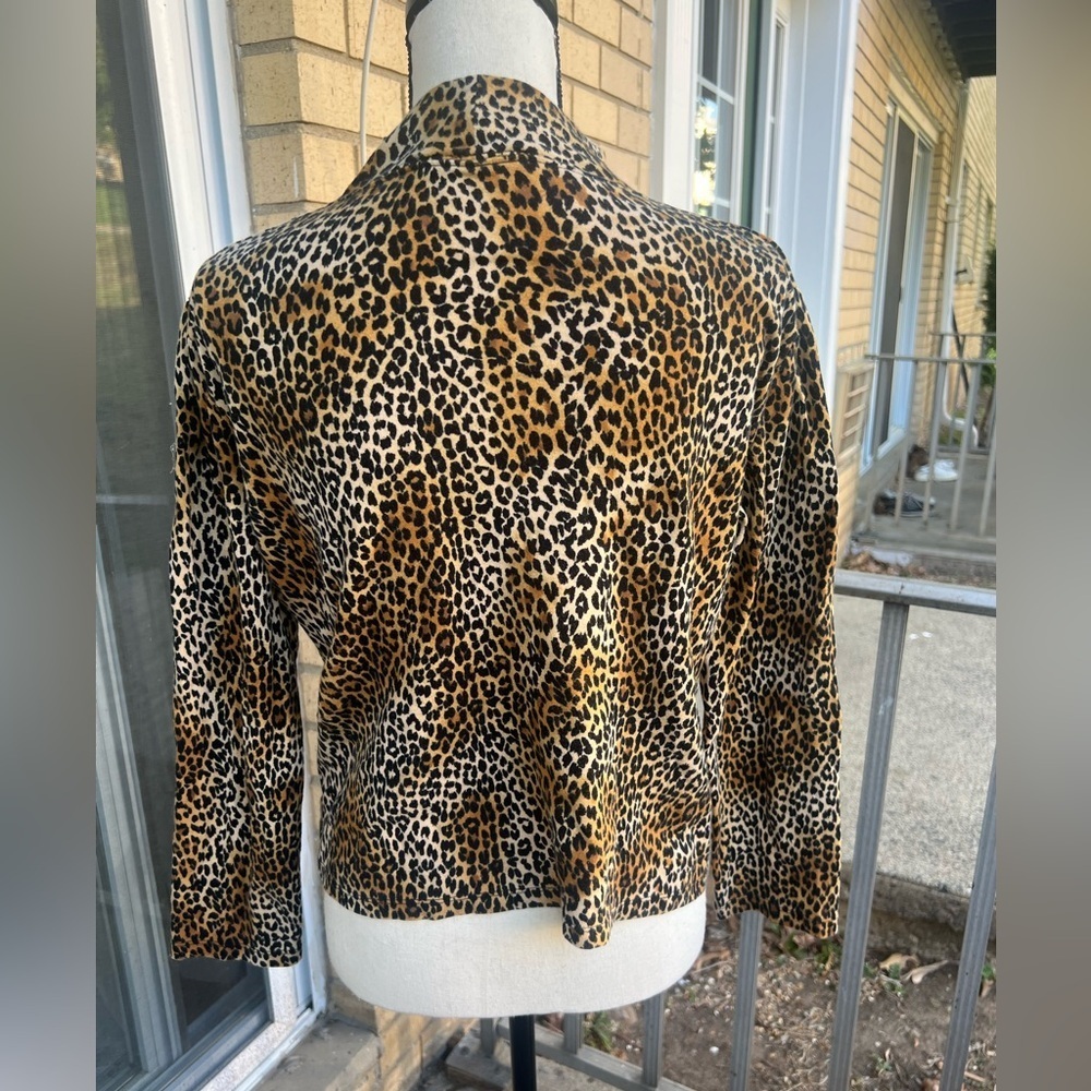 Jones New York Black and Tan Boxy Blouse with Mandarin Collar - Picture 3 of 8